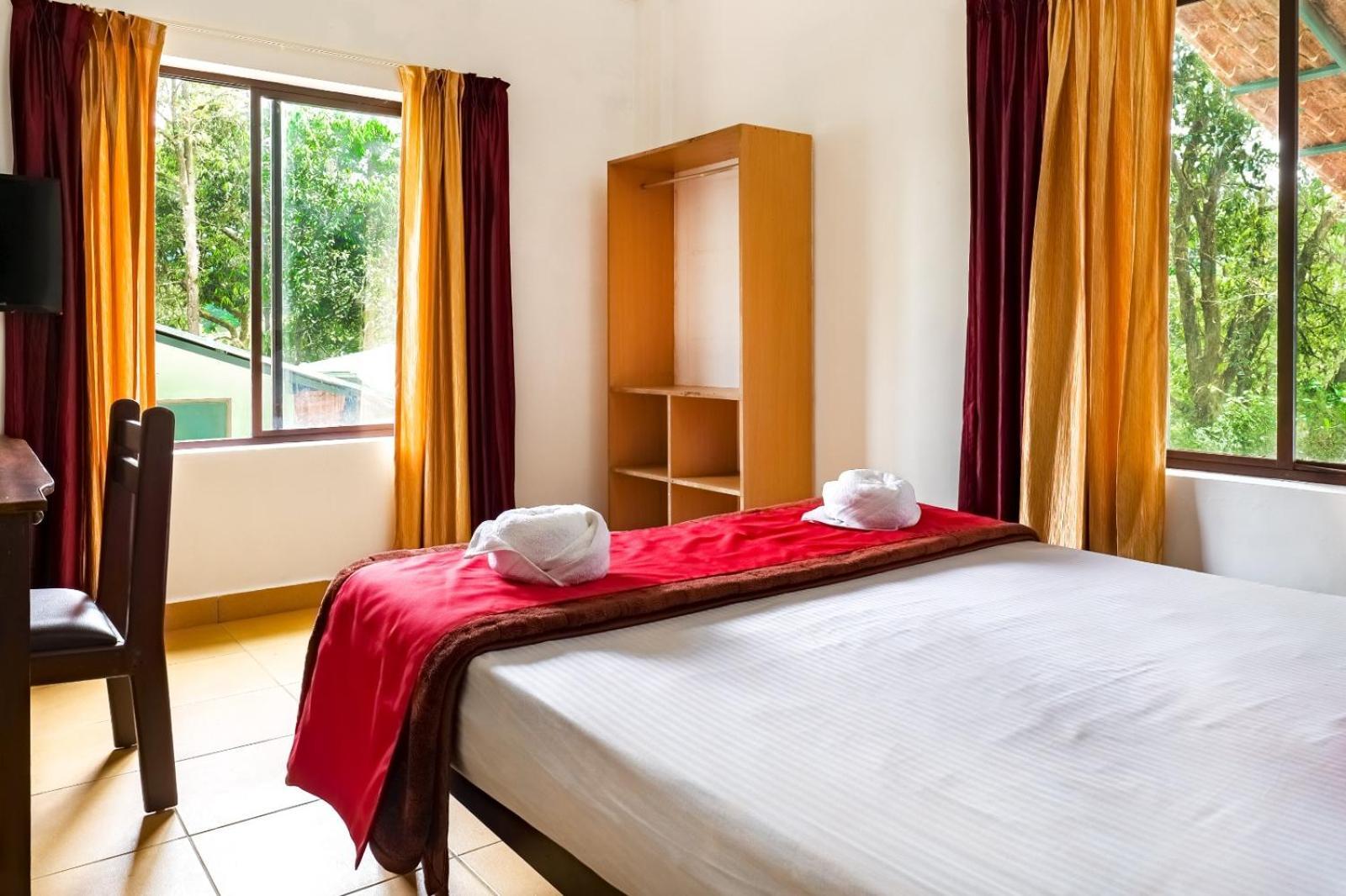 Exotica Holidays Hotel Viripara Exterior photo