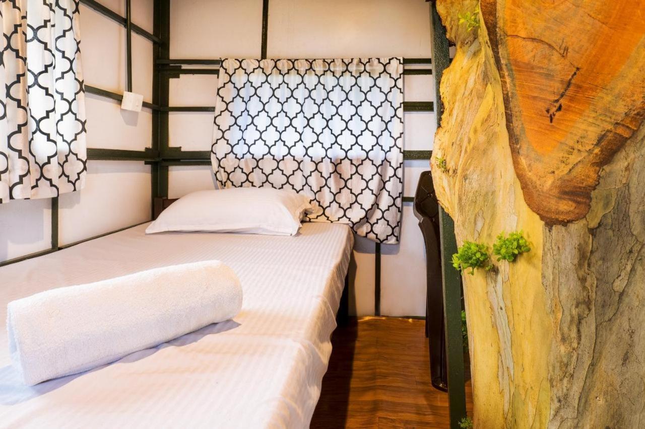 Exotica Holidays Hotel Viripara Exterior photo
